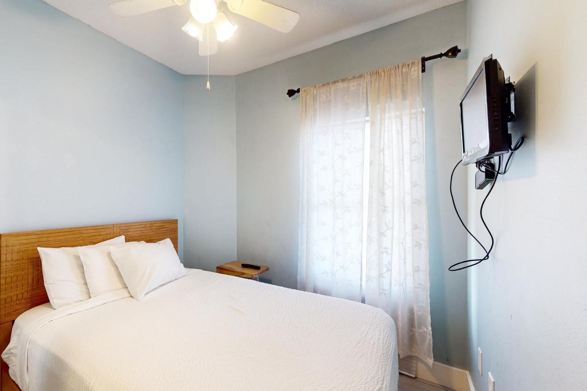 Majestic Tower 2- 1903 Apartment Panama City Beach